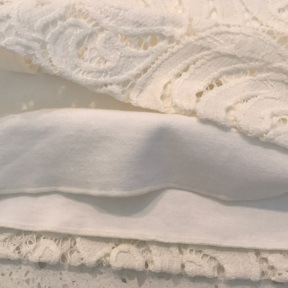 Banana Republic Lined Cream Lace Top NWOT - Picture 7 of 8